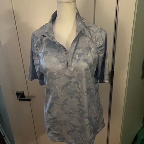 Skull & Camo Light Blue Women’s G/FORE LPGA Queen City Championship Shirt - Picture 4 of 5